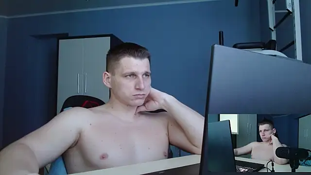 Poliglotjoe1: онлайн-секс-чат