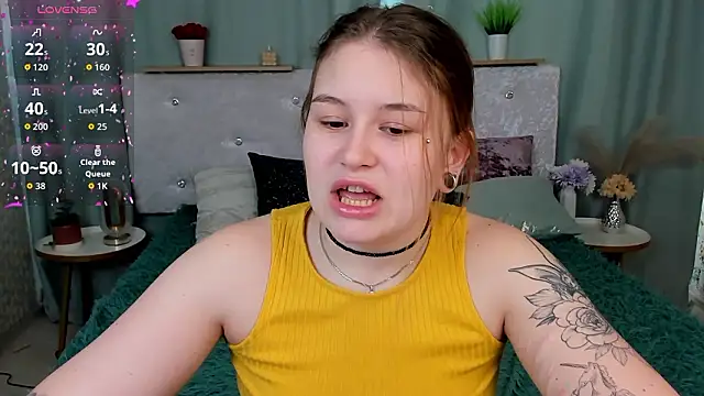 MilanaXHoney Adlı Modelin Canlı XXX Sohbeti