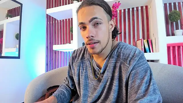 PatrickSenova Chat XXX in diretta