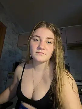 FLOWERS555n Live XXX chat