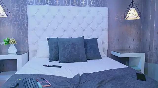 MadyAndEthanのライブXXXチャット