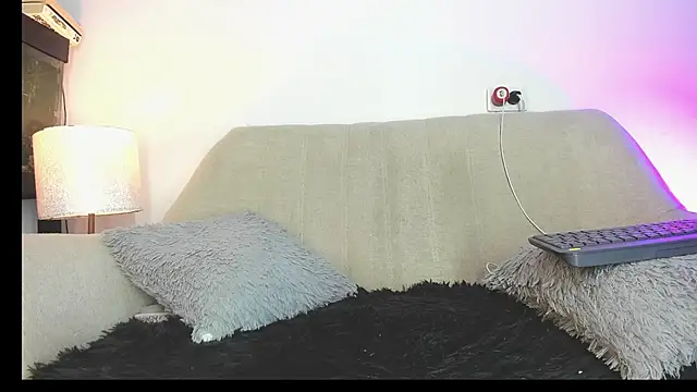 Pertunjukan Kamera Web drakomilck1