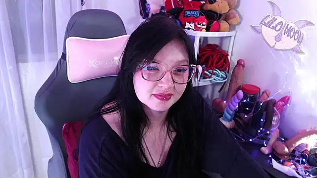 XXX chat uživo modela LiloMoon69