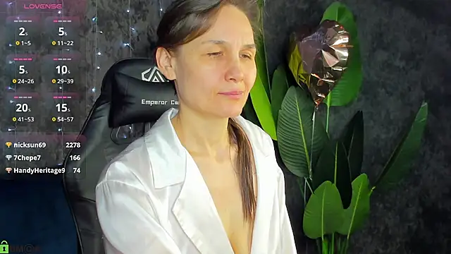 Lillian_White 即時 XXX 聊天