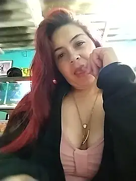 Živý XXX chat THALASSA_DIOSA