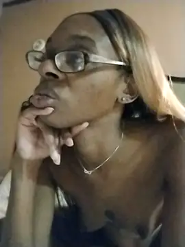 Jasmine_FullsShine – Live XXX-chat