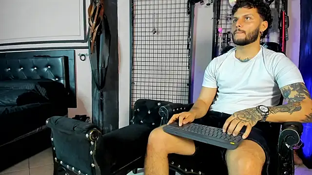 Twisted_Fantasy লাইভ XXX চ্যাট