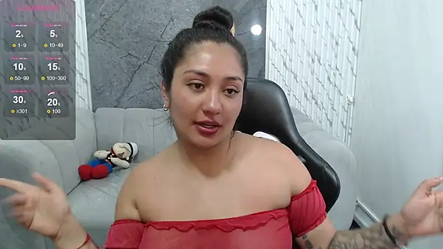 Ivony18_b 现场XXX聊天