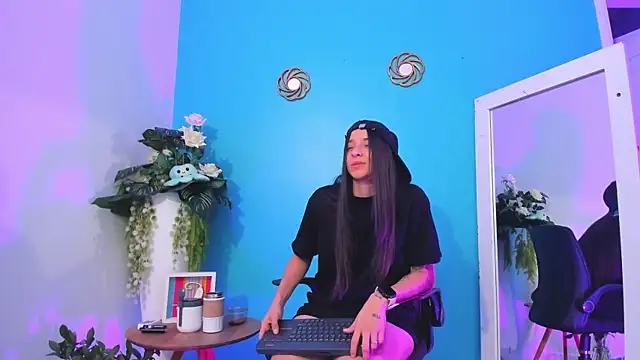 ViictoriiaSaenz Obrolan Langsung XXX