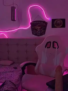 SoftDoll- 现场XXX聊天