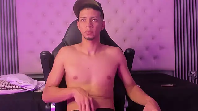 Jordan_Crew live XXX chat