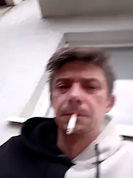 DlaNiej live XXX chat