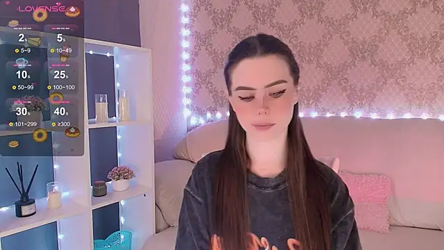 HolyMiax: онлайн-секс-чат