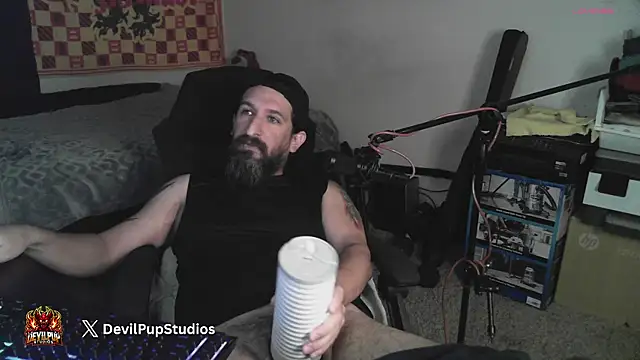 DevilPup75_のライブXXXチャット