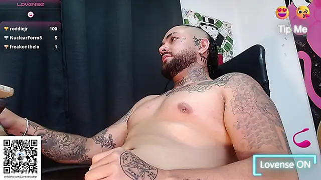 nicolastorres99のライブXXXチャット