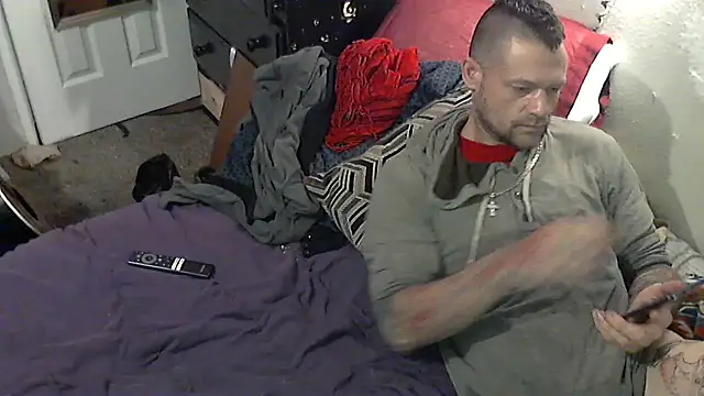 TheOneYouLove69 live XXX chat