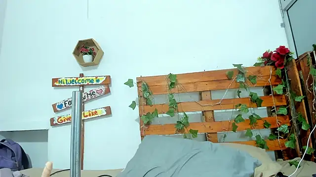 cris_dulce Adlı Modelin Canlı XXX Sohbeti