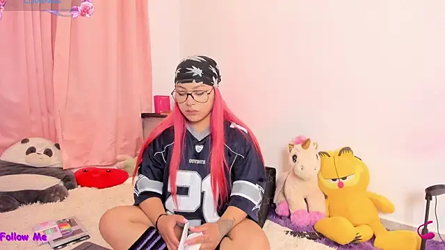 SophieRossi Adlı Modelin Canlı XXX Sohbeti