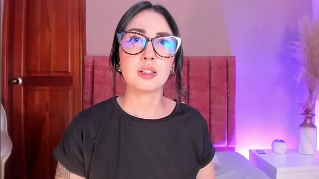 Онлайн чат XXX Emilywatsonn