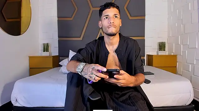 Chat +18 de Thiagoferreti ao vivo