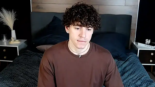 TylerGibsonのウェブカメラショー