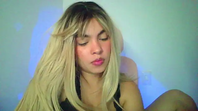 Kiri_Cutee Live XXX-Chat