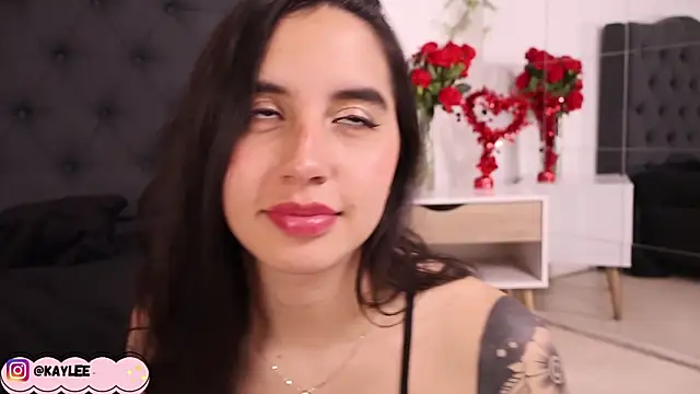 Chat +18 de kaylee_lee ao vivo