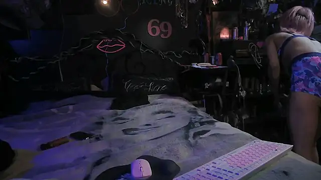 Splash_Queen420 现场XXX聊天