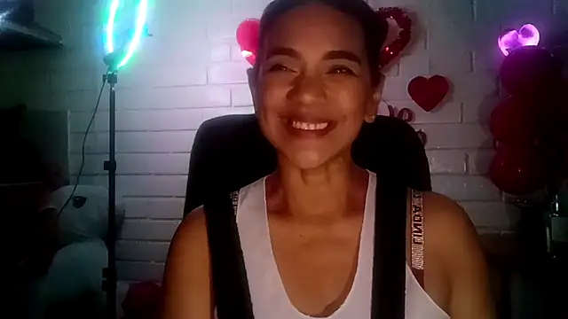 MiiaVelasquez: онлайн-секс-чат