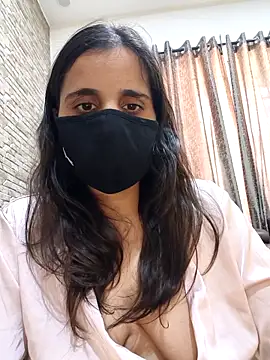 Chat +18 de tinaarora ao vivo