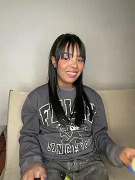 MIAROGGERSS 라이브 XXX 채팅