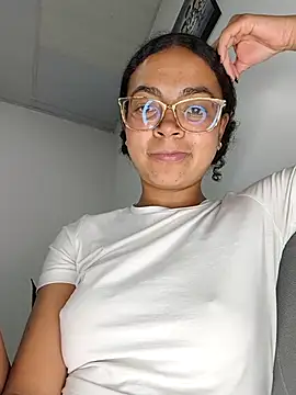 Chat XXX ao vivo de __VioletaHeaven__