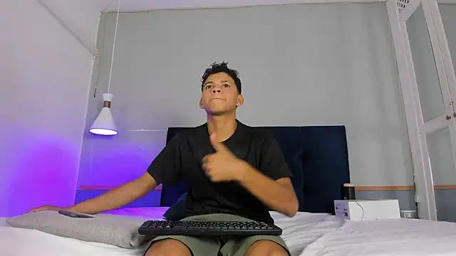 Jeffry_wolvess – webcam-show