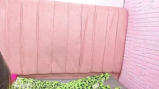 maldyhot303av 现场XXX聊天