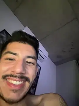 vinihfeh Live XXX-Chat