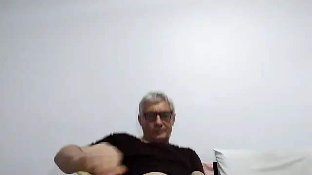 BIGUNCUTHARDCOCK Show Webcam