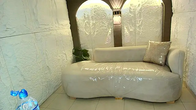 Elizabeth__r Chat XXX live