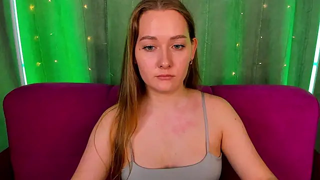 AlinaVice Chat XXX in diretta