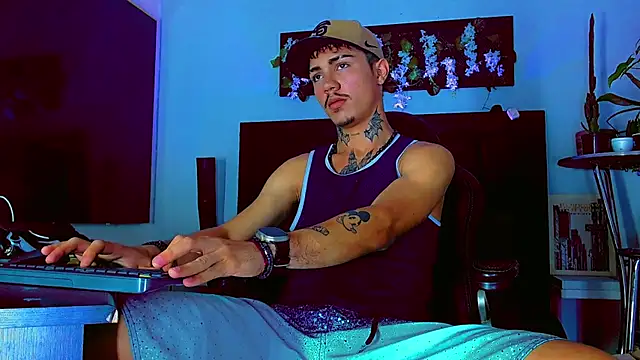 HannibalLester webkamerás műsora