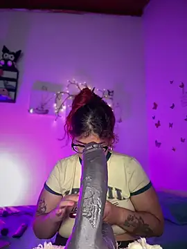 Chat +18 de Solaangel_ ao vivo