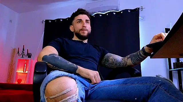 Chat XXX Live MightyAaron66