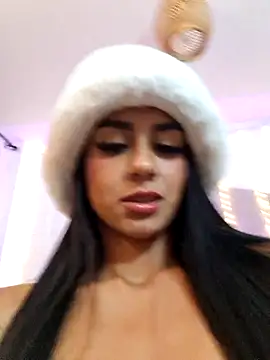 Chatroom XXX en direct de Juliana_Xander