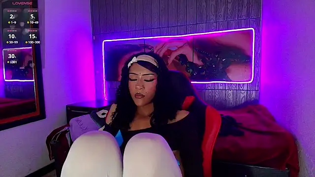 Chat +18 de dolly_boob ao vivo