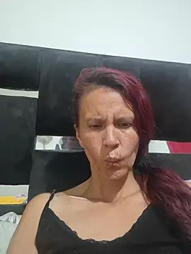 Show modela cintia_love na web-kameri