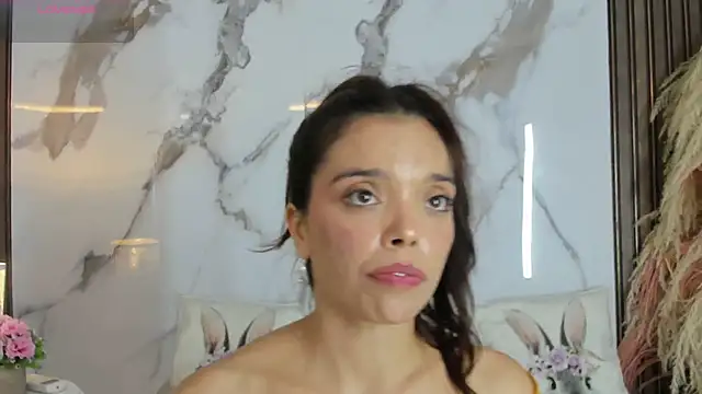 Chatroom XXX en direct de hannahill69