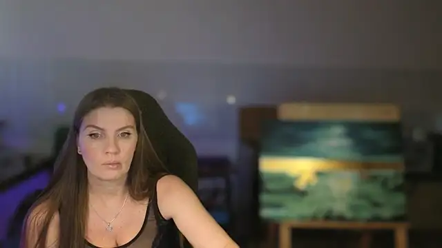 NoNudeElie Adlı Modelin Canlı XXX Sohbeti