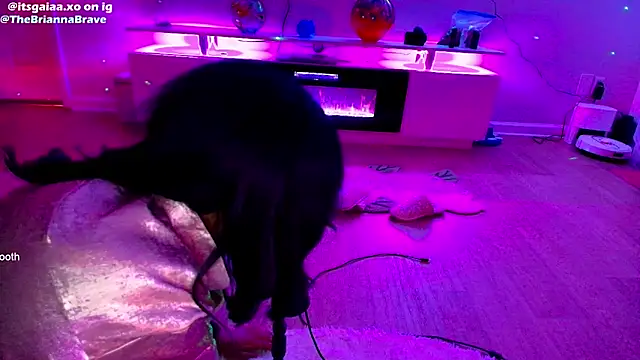 BriannaBrave's Live XXX Chat