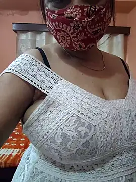 Cute-richa1 Adlı Modelin Web Kamerası Şovu