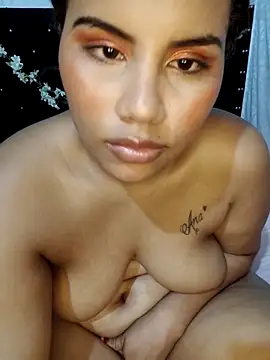 amandaa_21のウェブカメラショー