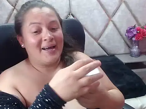 Sarah_Boobs_: απευθείας συνομιλία ΧΧΧ